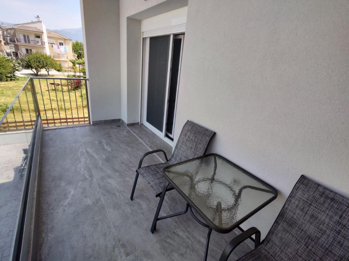 Different Apartments Ioannina Exterior foto